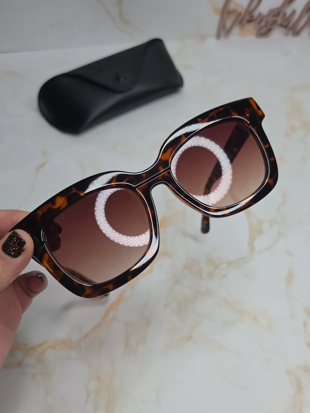 Diff Eyewear stylish tortoiseshell
